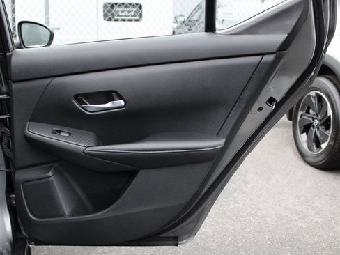 Used 2023 Nissan Sentra SV image 18