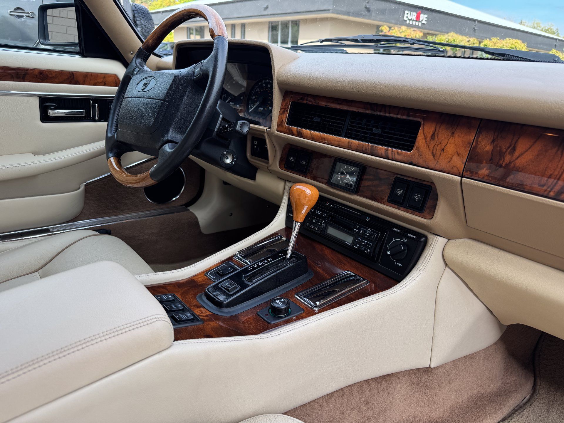 Used 1996 Jaguar XJS 4.0 Convertible RWD image 59