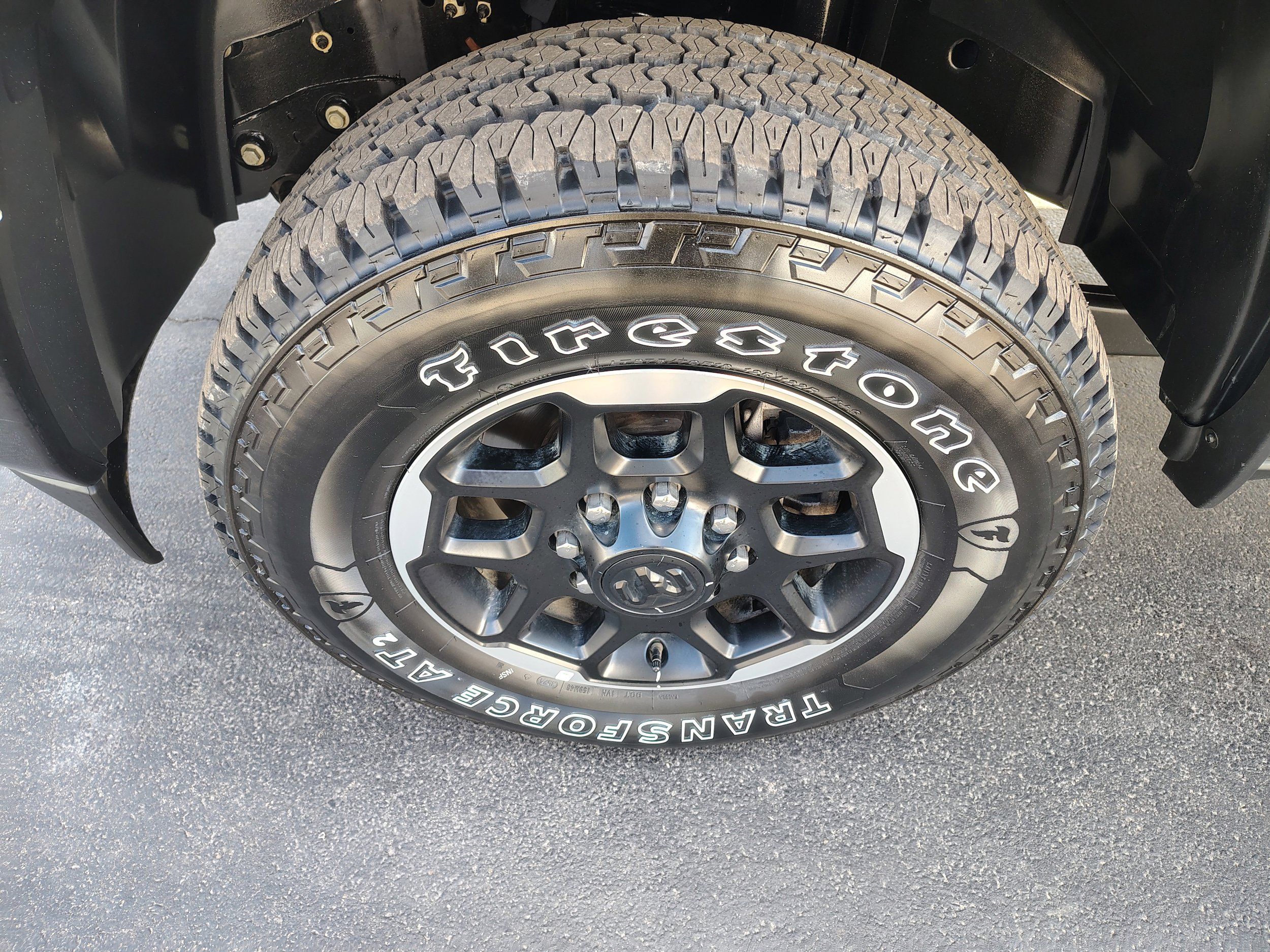 Used 2026 RAM 2500 Laramie AWD/4WD image 8