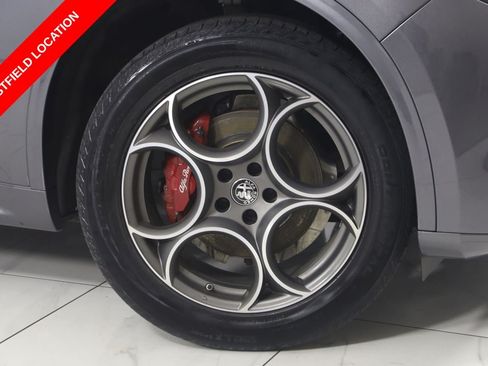 Used 2024 Alfa Romeo Stelvio Ti AWD/4WD image 17