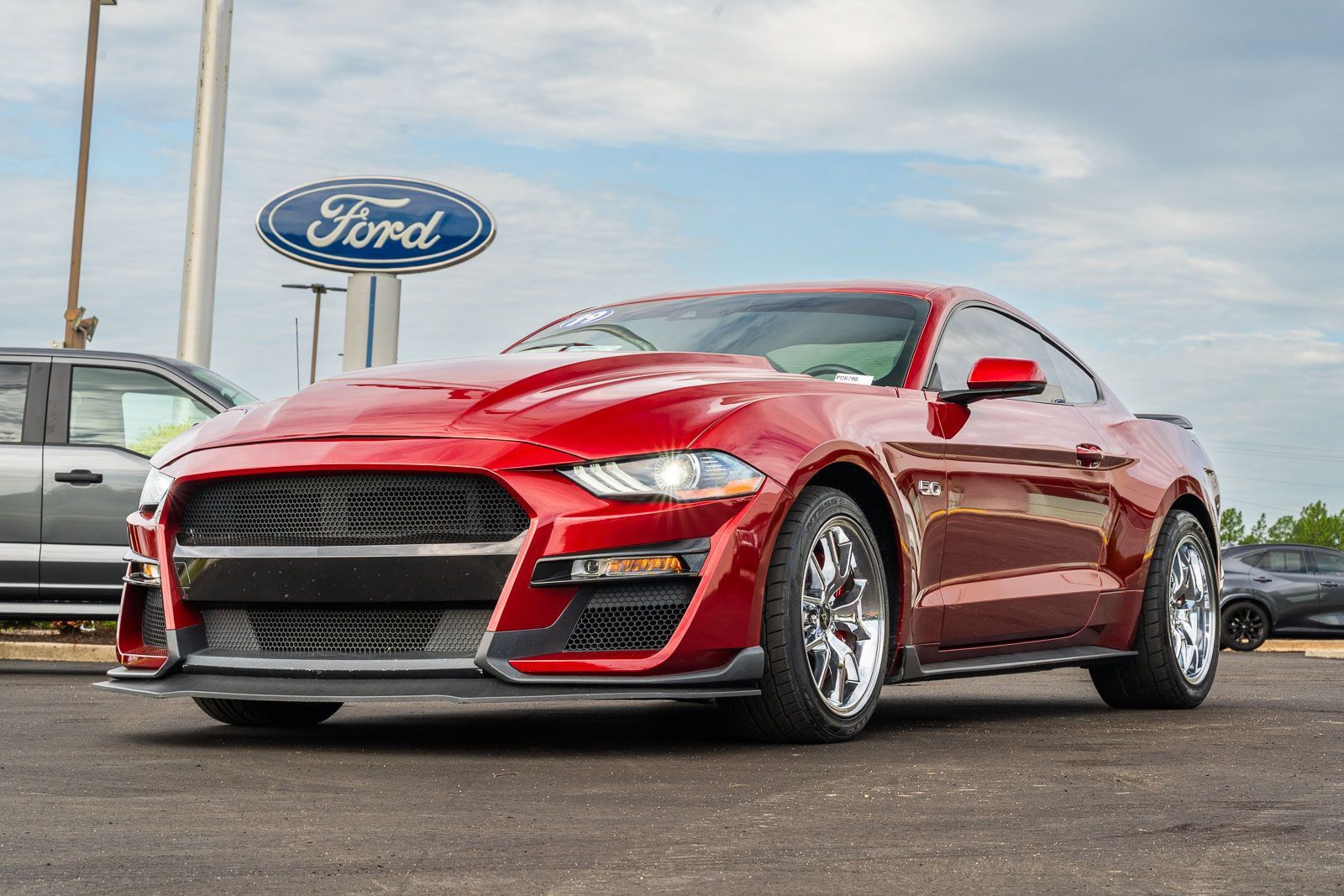 Used 2019 Ford Mustang GT Premium w/ Ford Safe & Smart Package RWD image 3