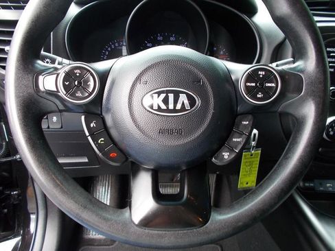 Used 2016 Kia Soul w/ Convenience Package FWD image 29