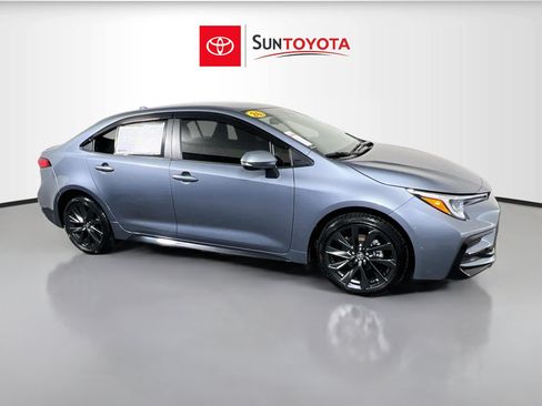 Used 2026 Toyota Corolla SE FWD image 1