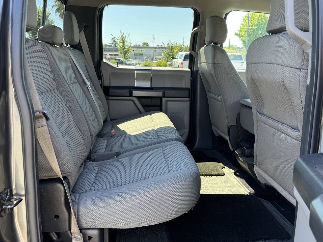 Used 2015 Ford F150 XLT w/ Equipment Group 302A Luxury RWD image 15