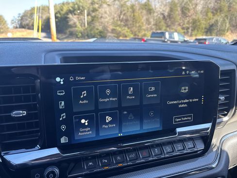 Used 2024 Chevrolet Silverado 1500 ZR2 image 19