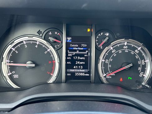 Used 2023 Toyota 4Runner Limited image 11