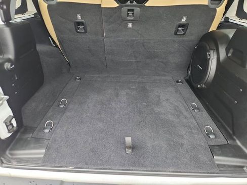 Used 2018 Jeep Wrangler Unlimited Sahara AWD/4WD image 25
