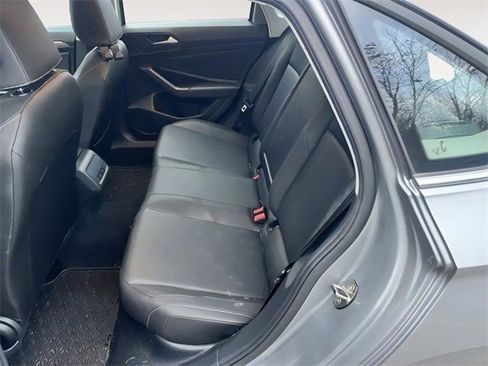 Used 2019 Volkswagen Jetta image 13