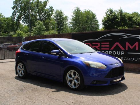 Used 2014 Ford Focus ST FWD image 4