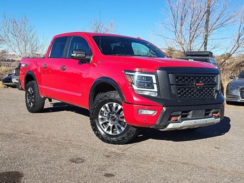 Used 2021 Nissan Titan PRO-4X w/ Pro-4x Convenience Package image 2