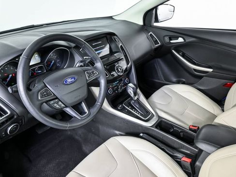 Used 2018 Ford Focus Titanium image 5