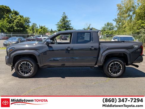 Certified 2025 Toyota Tacoma TRD Sport AWD/4WD image 6