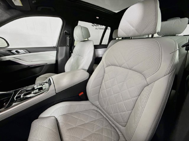 Used 2026 BMW X7 xDrive40i AWD/4WD image 22