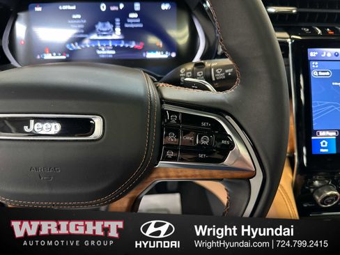 Used 2024 Jeep Grand Cherokee Summit image 21