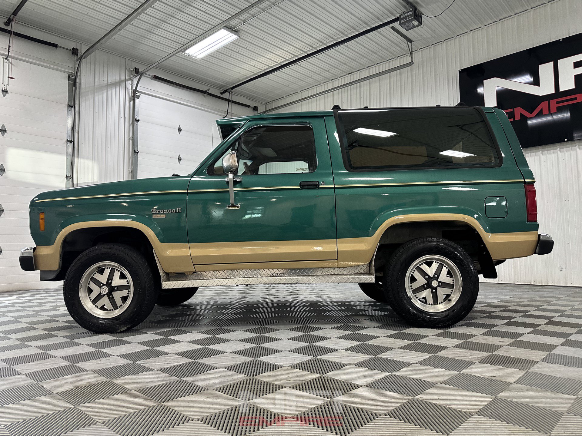Used 1988 Ford Bronco II 4WD image 11
