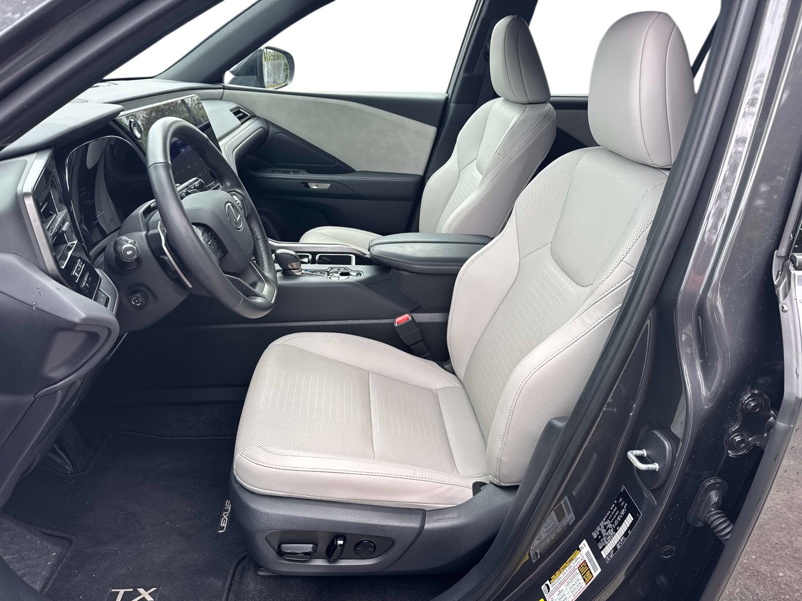 Certified 2026 Lexus TX 350 AWD w/ Technology Package image 23