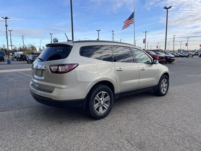 Used 2017 Chevrolet Traverse LT
