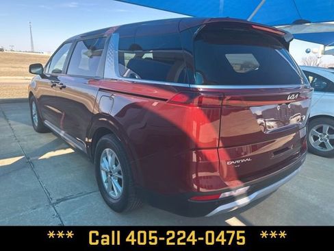 Used 2024 Kia Carnival LX image 5
