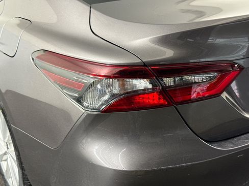 Used 2022 Toyota Camry LE FWD image 35