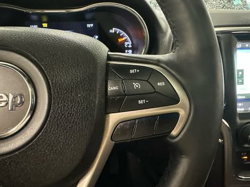 Used 2018 Jeep Grand Cherokee Limited AWD/4WD image 16