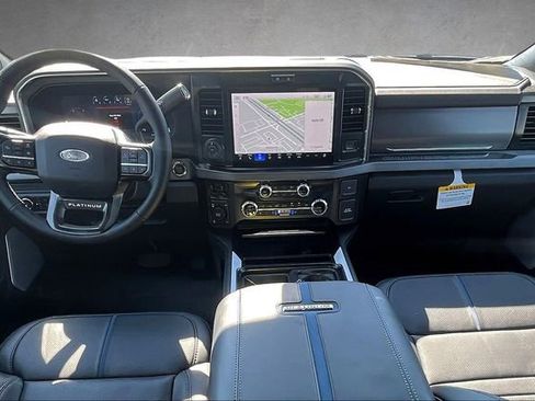 New 2026 Ford F250 Platinum w/ FX4 Off-Road Package AWD/4WD image 5