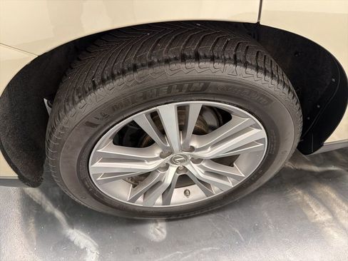 Used 2015 Lexus RX 450h AWD image 31