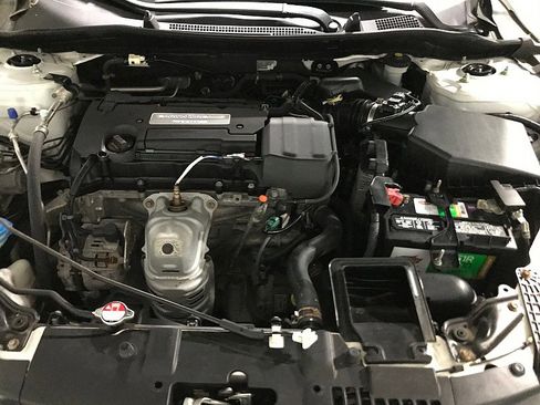 Used 2015 Honda Accord LX image 31