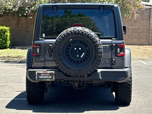 Used 2025 Jeep Wrangler Unlimited Sport AWD/4WD image 6