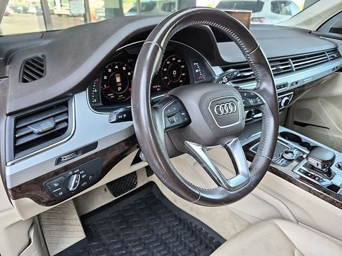 Used 2019 Audi Q7 2.0T Premium Plus w/ Premium Plus Package AWD/4WD image 16