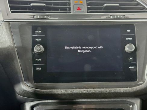 Used 2023 Volkswagen Tiguan SE FWD image 21