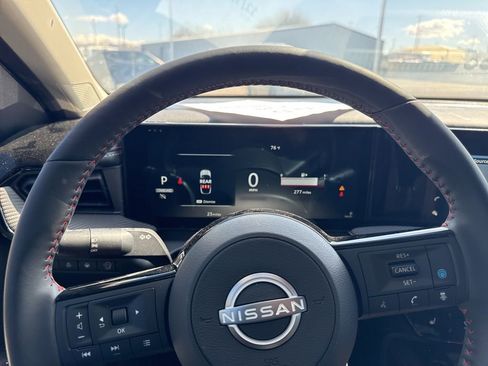 Used 2025 Nissan Kicks SR w/ SR Premium Package image 21