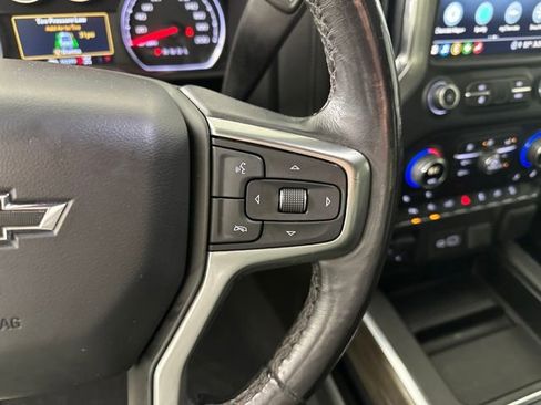 Used 2021 Chevrolet Silverado 1500 LT Trail Boss w/ Convenience Package II image 16