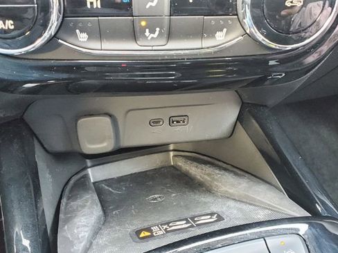 Certified 2024 Chevrolet Trax ACTIV w/ Sunroof Package image 31