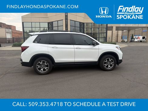Used 2023 Honda Passport TrailSport image 6