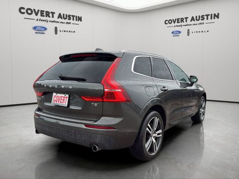 Used 2019 Volvo XC60 T5 Momentum w/ Multimedia Package AWD/4WD image 5