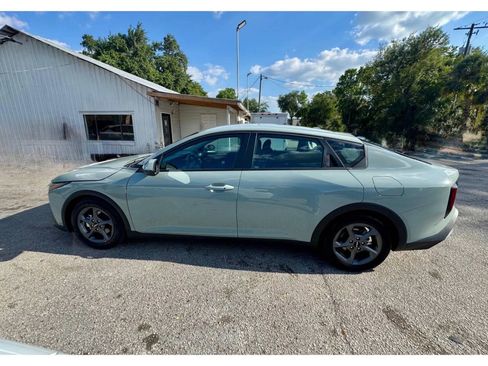 Used 2026 Kia K4 FWD image 6