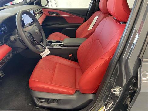 Certified 2025 Toyota Camry XSE w/ Premium Plus Package image 18