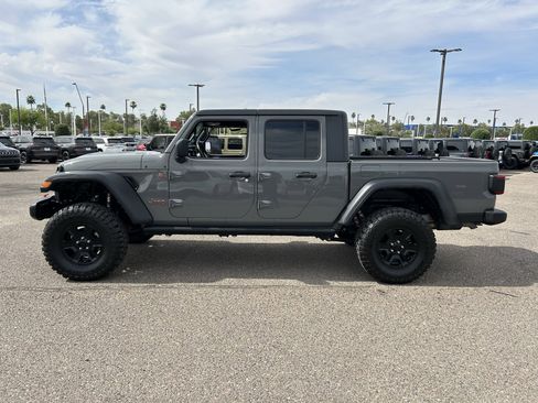 Certified 2021 Jeep Gladiator Mojave AWD/4WD image 3