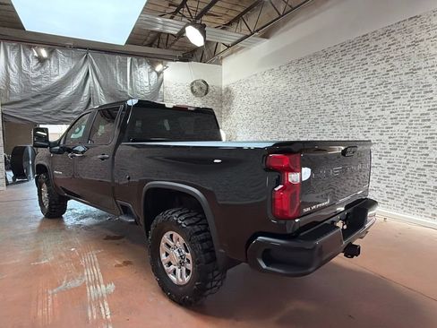 Used 2025 Chevrolet Silverado 2500 Custom w/ Custom Value Package AWD/4WD image 5