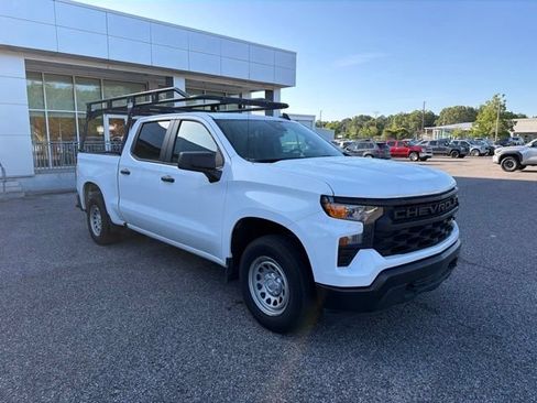 Used 2025 Chevrolet Silverado 1500 W/T w/ WT Value Package RWD image 3