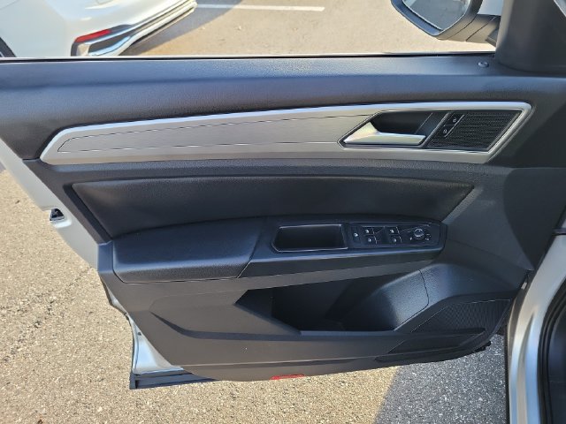 Used 2018 Volkswagen Atlas SE FWD image 15