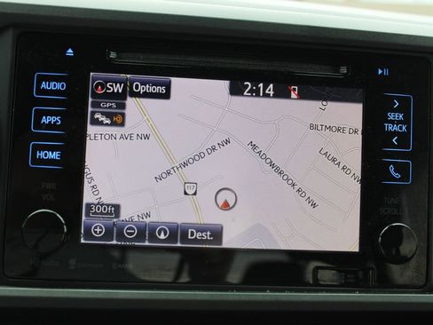 Used 2019 Toyota Tacoma TRD Sport image 21