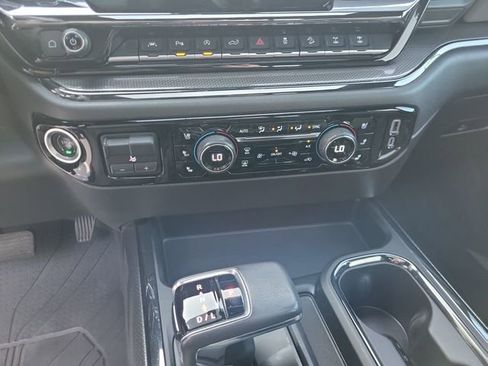 Used 2022 Chevrolet Silverado 1500 ZR2 image 15