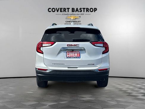 Used 2024 GMC Terrain AT4 w/ Tech Package AWD/4WD image 8