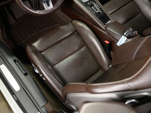 Used 2013 Porsche 911 Carrera S image 30