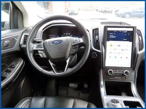 Used 2021 Ford Edge Titanium w/ Class II Trailer Tow Package image 11