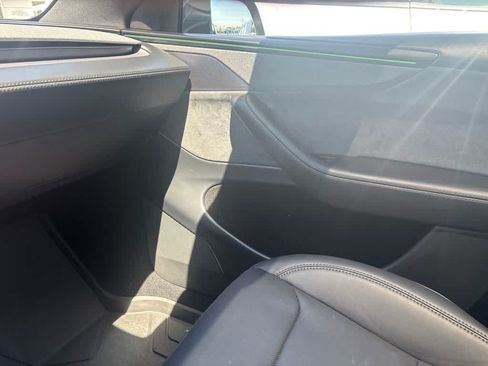 Used 2026 Tesla Model Y 2WD image 11