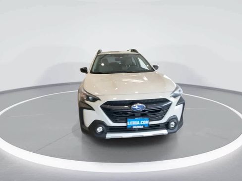 Used 2023 Subaru Outback Limited AWD/4WD image 3