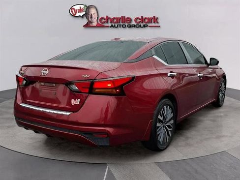 Certified 2023 Nissan Altima 2.5 SV image 5