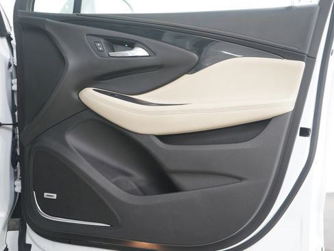 Used 2017 Buick Envision Premium image 9